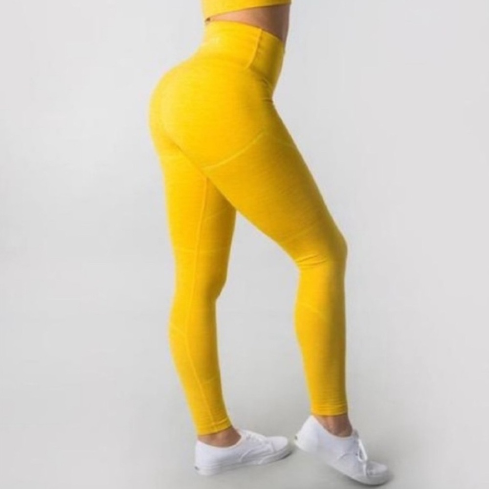 Alphalete Revival Women’s Yellow Leggings